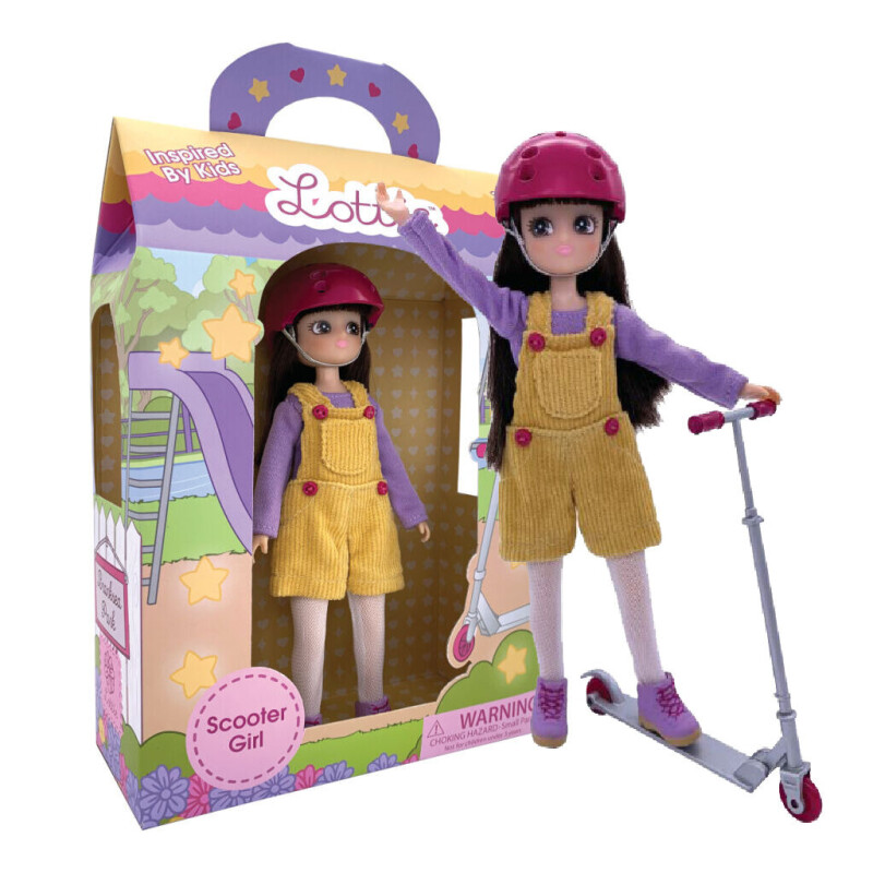 Lottie Panenka na koloběžce